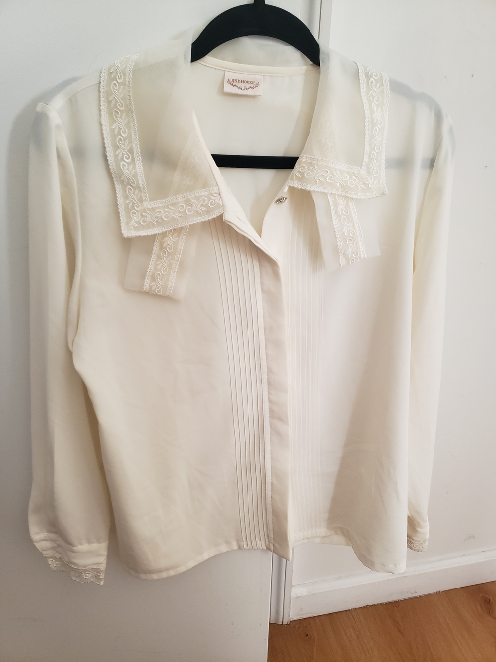 Vintage Cream Lace Collar Blouse